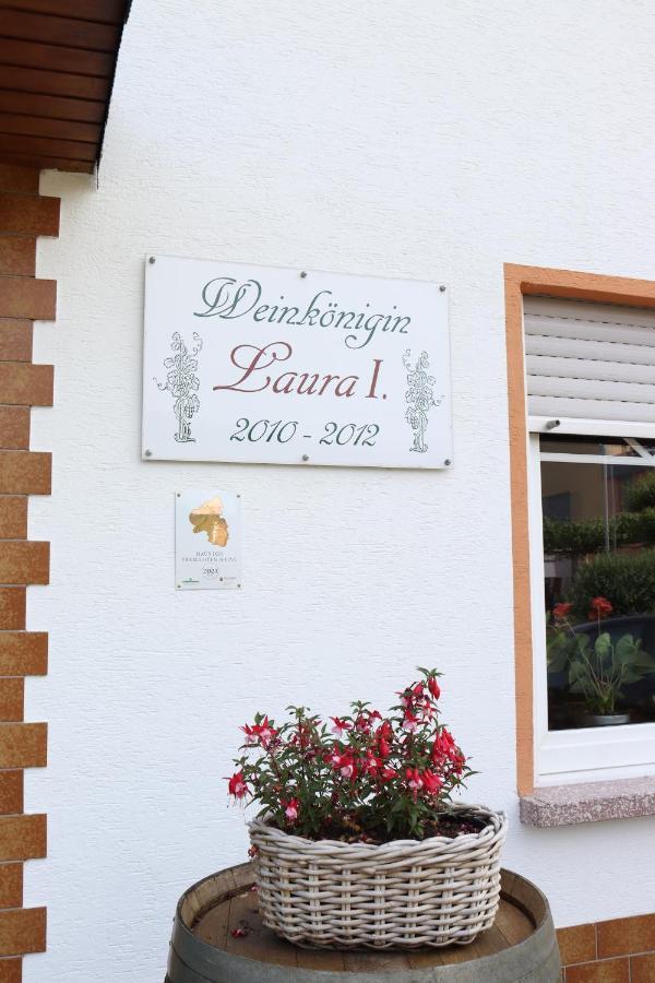 Weingut Und Gaestehaus Wolfgang Beth Kinheim Ngoại thất bức ảnh